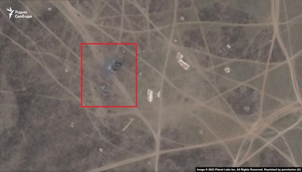 Кучки пепла. Появился спутниковый снимок сожженной С-400 "Триумф" в Крыму – фото
