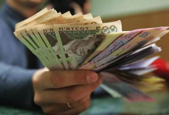 Шмыгаль: Новая система зарплат госслужащих должна заработать с 1 января