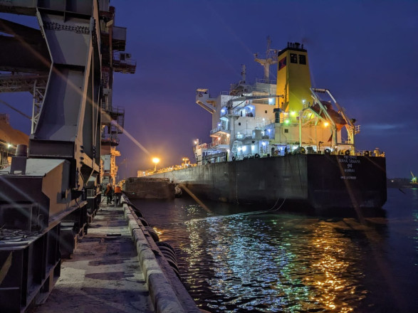 Еще один грузовой корабль покинул украинский порт на Черном море - Reuters