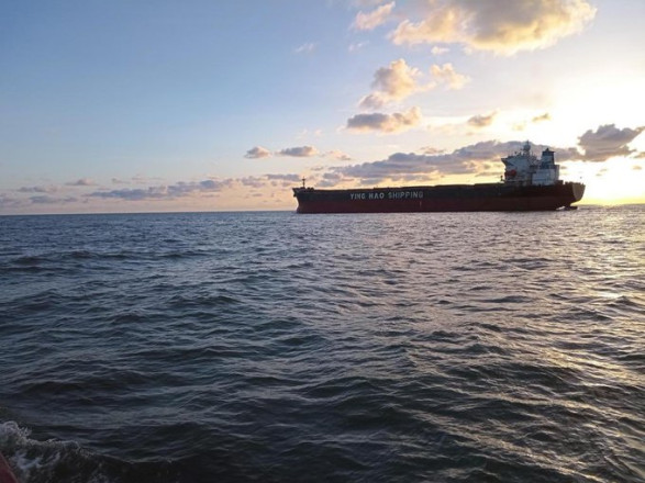 Второе судно покинуло порт Одесской области после погрузки зерна