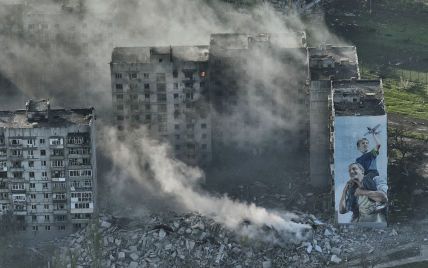 «Оккупанты Бахмута будут есть крыс»: эксперт о городском антураже