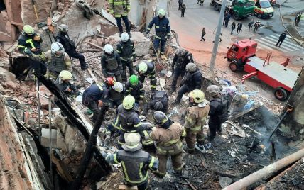 РФ ударила по жилым домам в Харькове: около 20 человек обратились за помощью