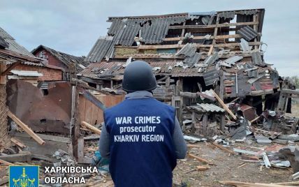 Последствия артиллерийских обстрелов Харьковщины: областная прокуратура обнародовала фото