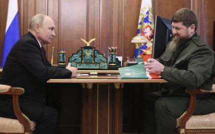 "Путин начинает выходить из состояния "коллективного Путина": эксперт о сближении диктатора с Кадыровым