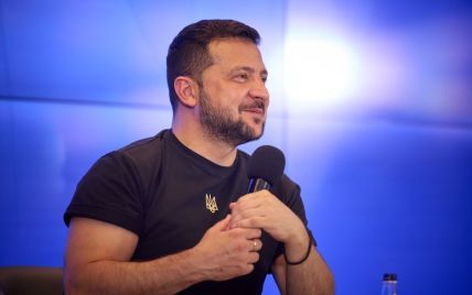 Зеленский посетил Роботино на Запорожье и наградил военных — видео