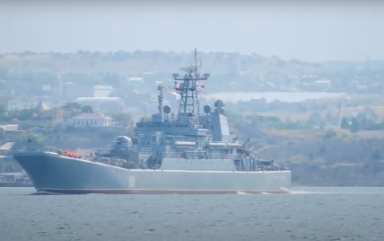 Уничтожение "Цезаря Куникова": эксперты воспроизвели момент атаки морскими дронами — видео