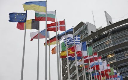 ЕС может пересмотреть объем 50-миллиардной помощи Украине в сторону увеличения – посол