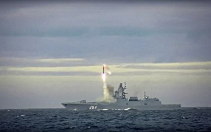 Россияне месяц не выводили в Черное море ракетоносители: детали