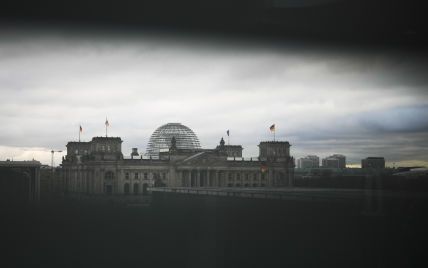 В Бундестаге резко прокомментировали призыв соратника Шольца о заморозке войны в Украине