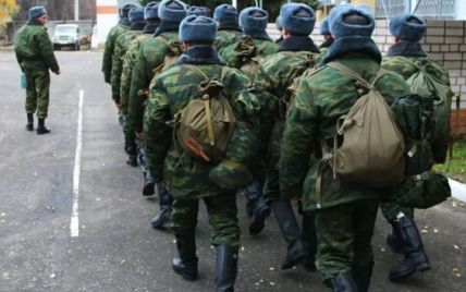 В оккупированном Мариуполе могут начать мобилизовать мужчин — Пушилин издал "указ" о призыве