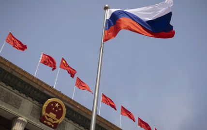 Китай заявил об "усилении стратегического сотрудничества" с Россией