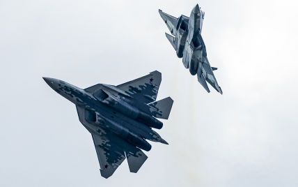 "Дорогая игрушка": в Воздушных силах рассказали о "редком российском самолете" Су-57 РФ