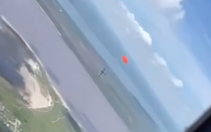 Учебно-тренировочный самолет Як-52 сбил вражеский дрон над Одесчиной – видео с кабины пилота