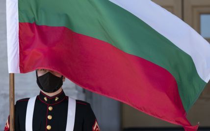 Болгария одобрила финансовую помощь Украине, как только к власти пришел новый министр обороны страны