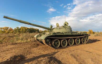 Россия отправляет на фронт "голые" танки: эксперт указал на интересную деталь