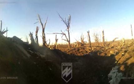 "У нас минус один": бойцы "Азова" показали освобожденные позиции возле Тернов (видео 18+)