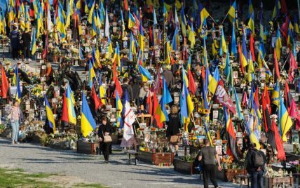 "Меньше не становится": Зеленский рассказал о потерях Украины в войне