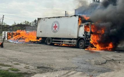 В Оріхові ворог атакував дроном вантажівку волонтерів: у ОВА розповіли про наслідки обстрілу