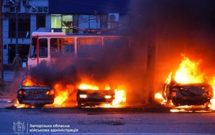 Ворог атакував Запоріжжя: кількість постраждалих стрімко зростає (фото)